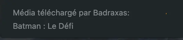 Capture d'écran d'une partie de l'interface plex. Lorsque l'extension chrome lance un téléchargement, la progression est indiqué nativement dans plex